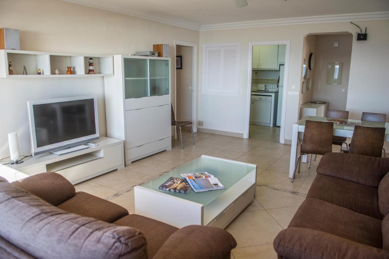 Hamilton Court Aparthotel Santo Tomas Ngoại thất bức ảnh