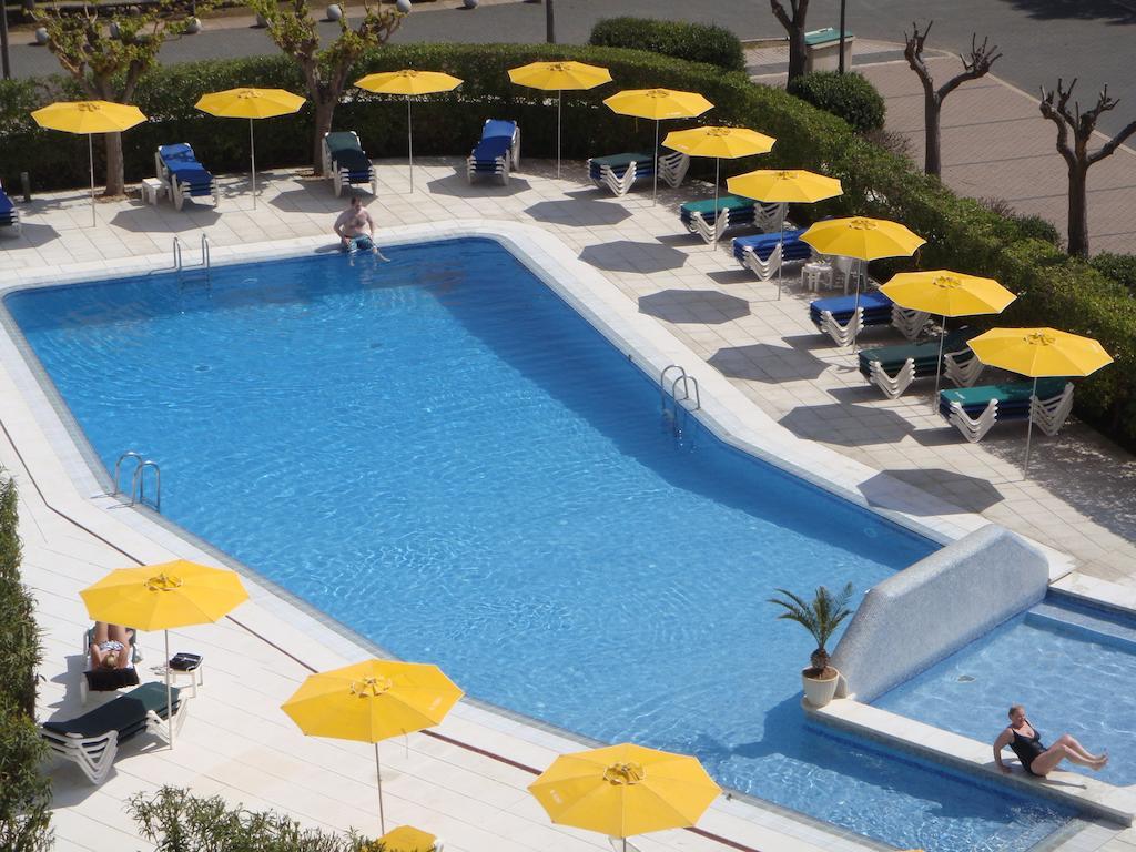 Hamilton Court Aparthotel Santo Tomas Ngoại thất bức ảnh