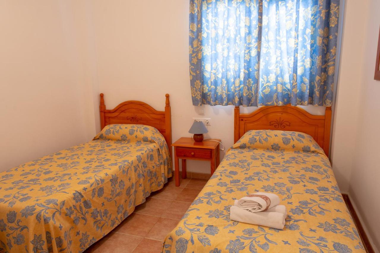 Hamilton Court Aparthotel Santo Tomas Ngoại thất bức ảnh