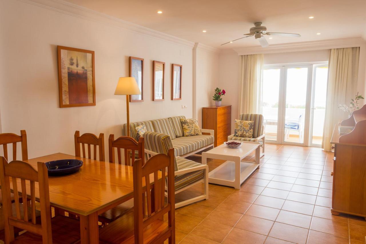 Hamilton Court Aparthotel Santo Tomas Ngoại thất bức ảnh
